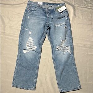 H&M Women’s 90’s Boyfriend Distressed Jeans